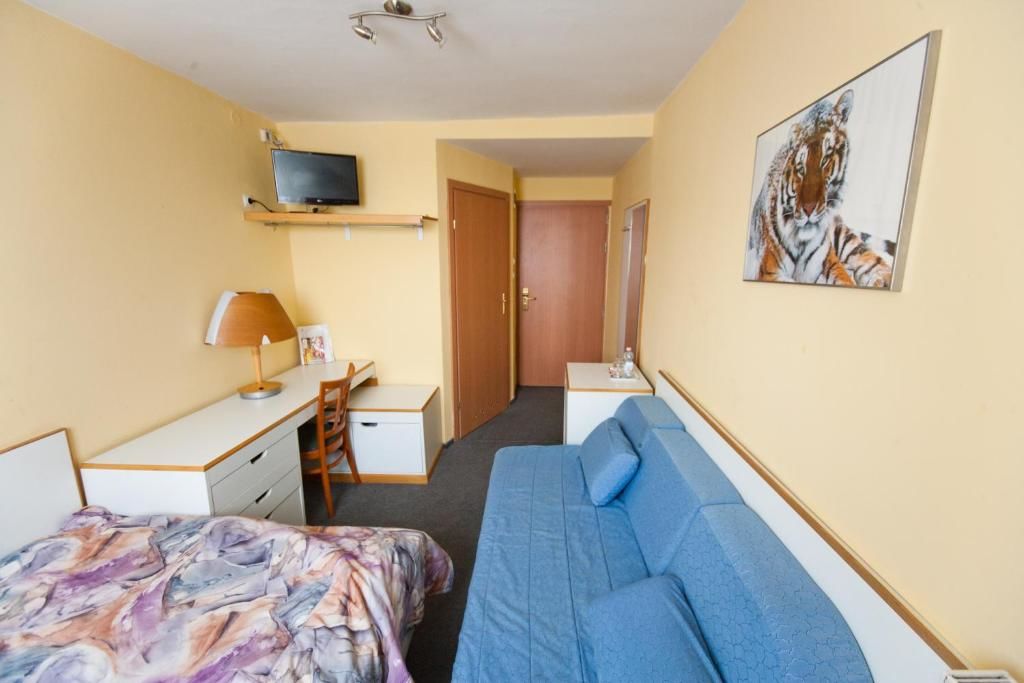 Хостелы Hostel Malinowski City Гливице